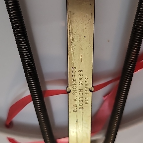 Vintage Floral painted plate porcelain w/ already attached hardware for hanging - Picture 7 of 12